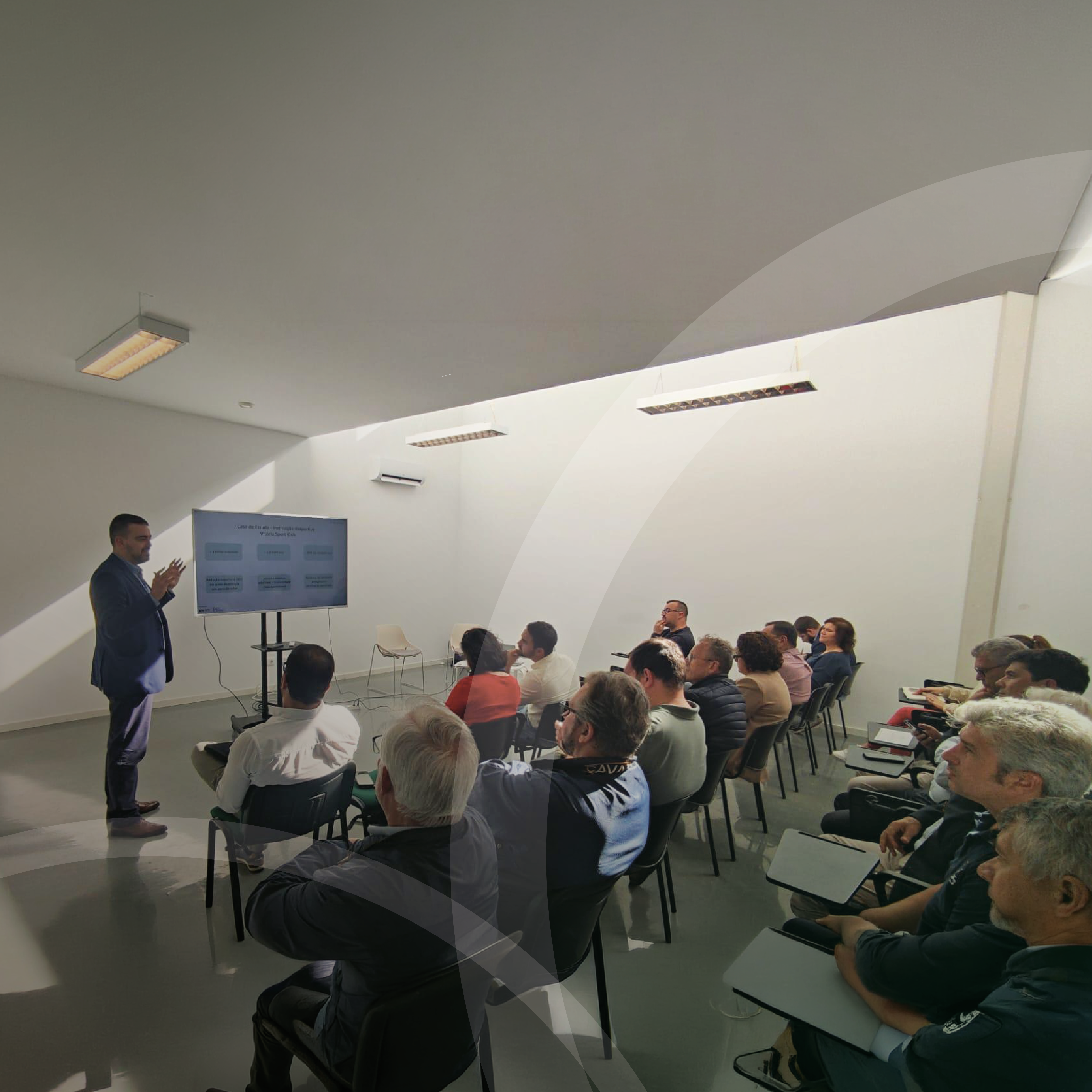 Rio Maior - Sessão de Esclarecimento sobre Comunidades de Energia Renovável 0